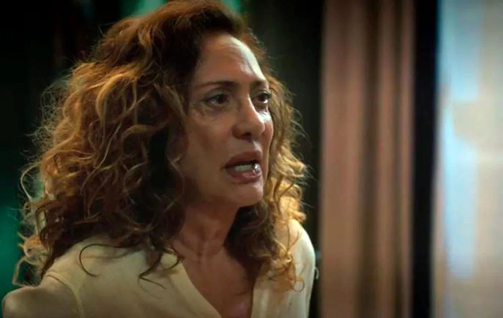 Agatha revela é foi condenada por matar amante
