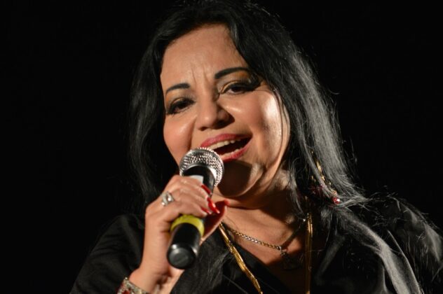 Cantora Perla estará no Aparecida Sertanejo