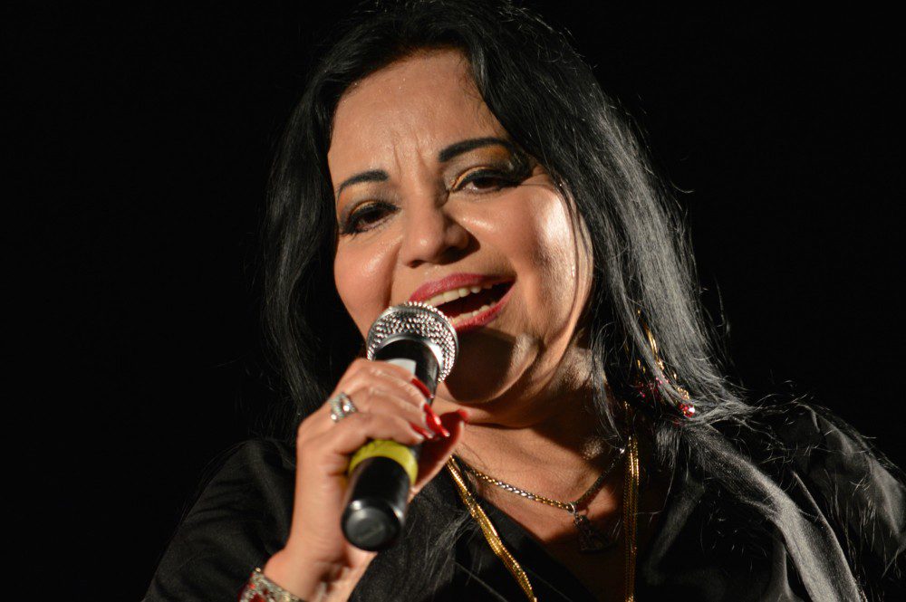Cantora Perla estará no Aparecida Sertanejo