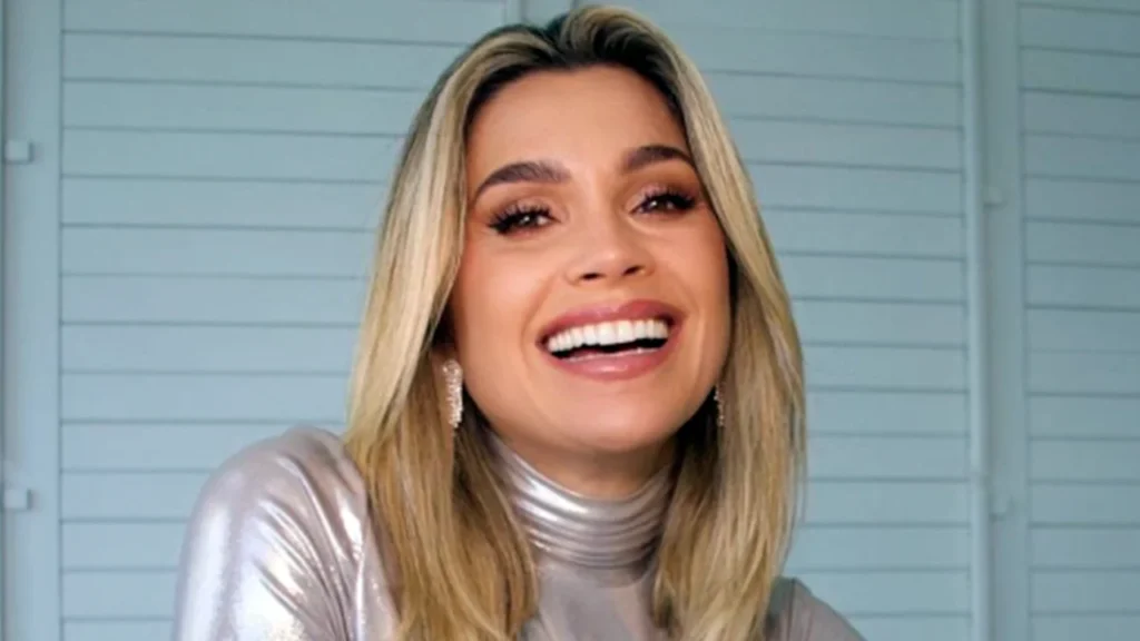 Flávia Alessandra assina com a Amazon. Nos últimos 34 anos ela foi contratada da Tv Globo.
