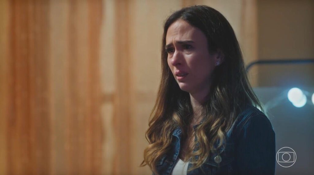 Tatá Werneck em cena dramática