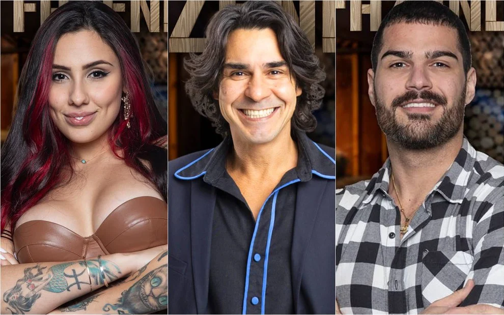 Licia está com um top marrom, André com uma camisa social preta e linhas azuis e Shayan com uma camisa xadrez.