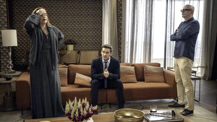 Helena (Isabel Teixeira), Giovanni (Filipe Bragança) e Sérgio (Marcos Caruso)