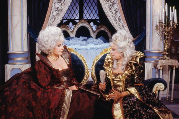 Rainha Valentina, personagem da novela Que Rei Sou Eu?