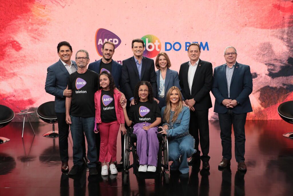 Diretoria do SBT durante coletiva do Teleton