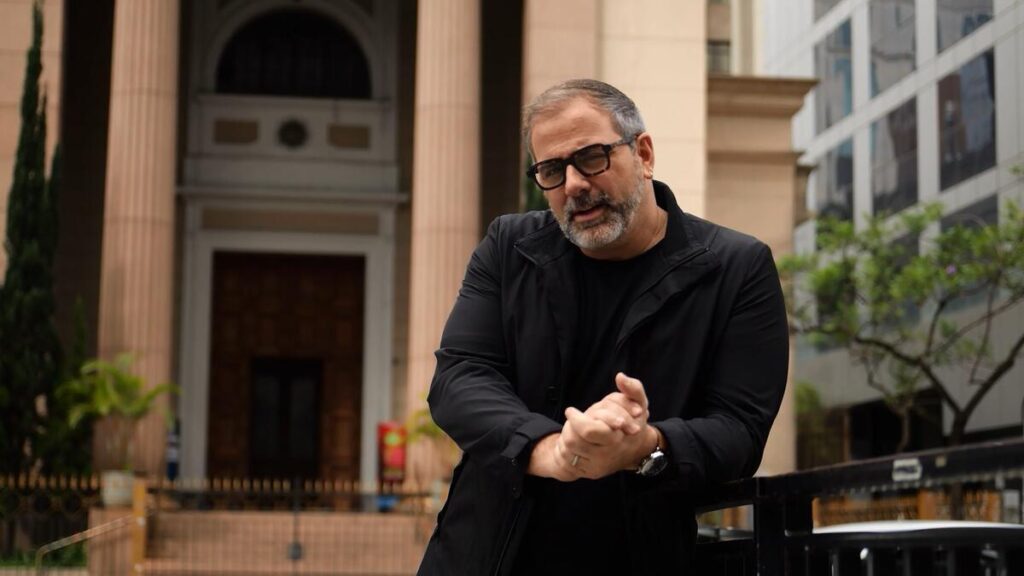 Rodrigo Alvarez em igreja da Avenida Paulista