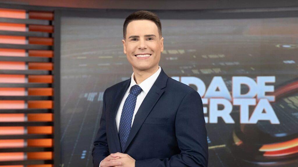 Luiz Bacci no cenário do Cidade Alerta