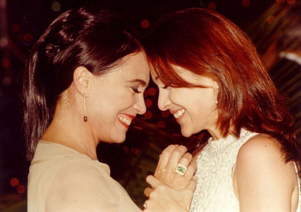 Regina Duarte e Gabriela Duarte em cena de Por Amor