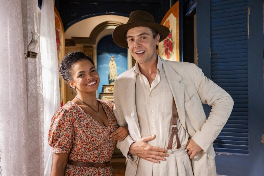 Jeniffer Nascimento e Sérgio Guizé como Dita e Candinho em Êta Mundo Melhor