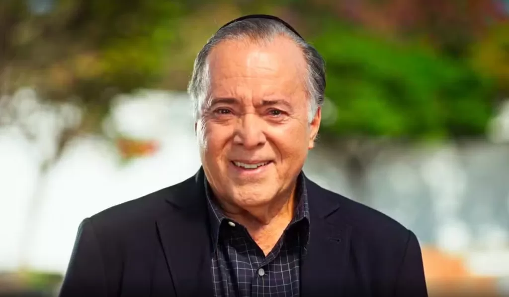 Tony Ramos como Abel