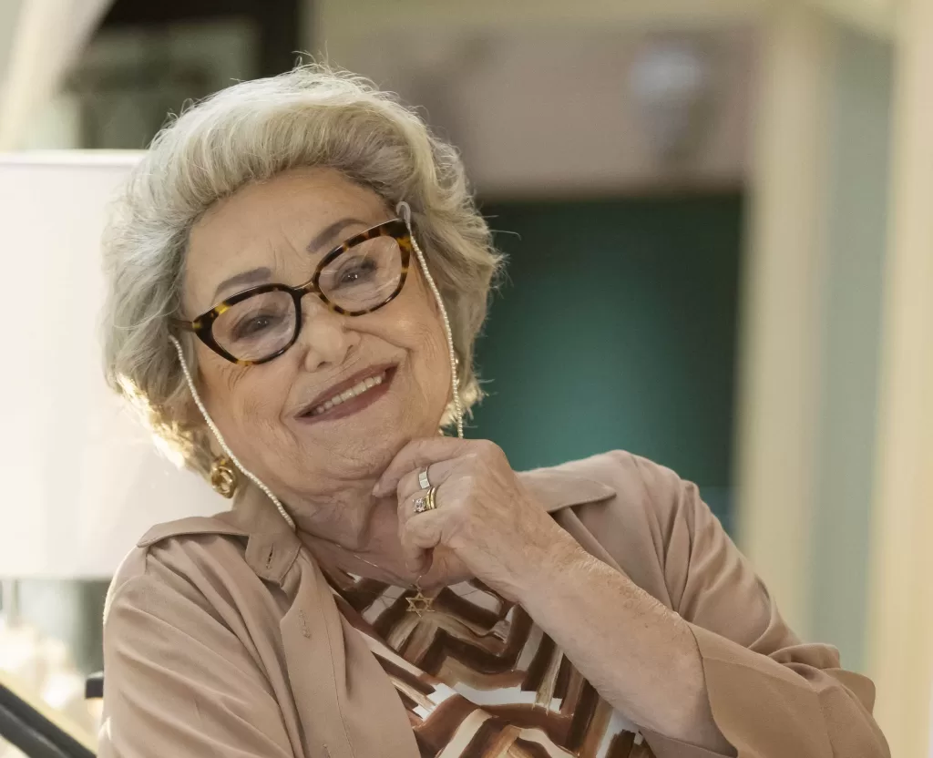 Suely Franco como Rosa, de Dona de Mim