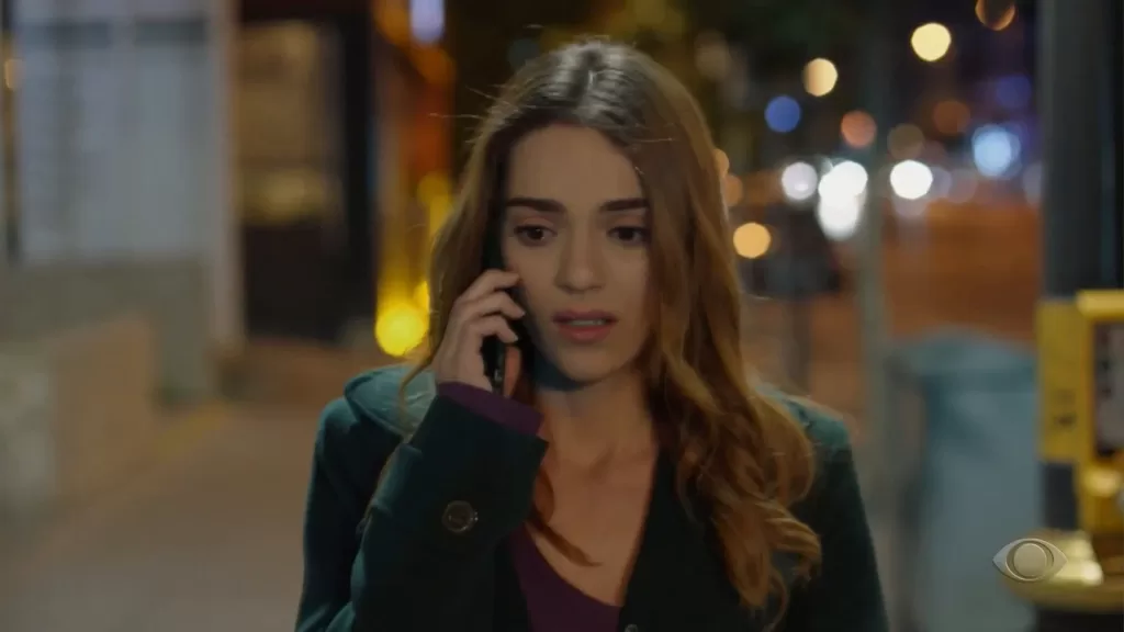 Cemre no celular