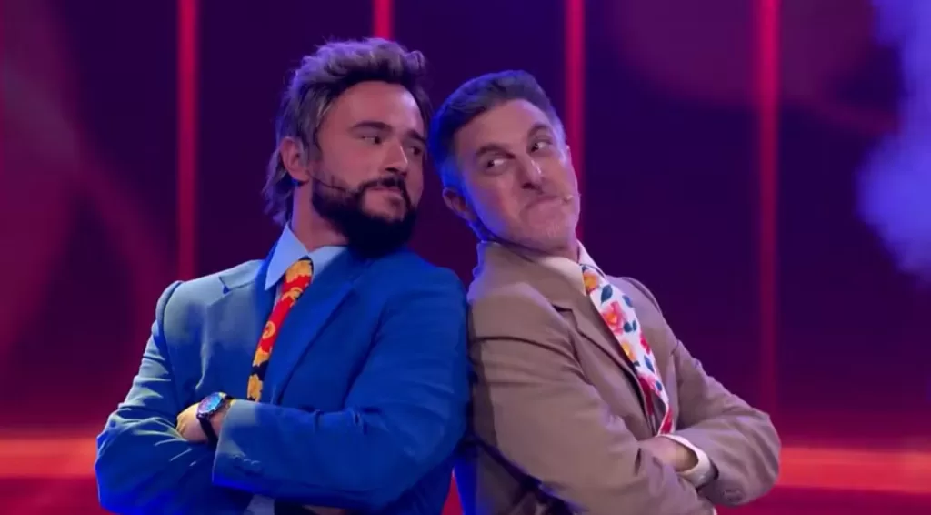 Ed Gama e Luciano Huck dançam Manequim
