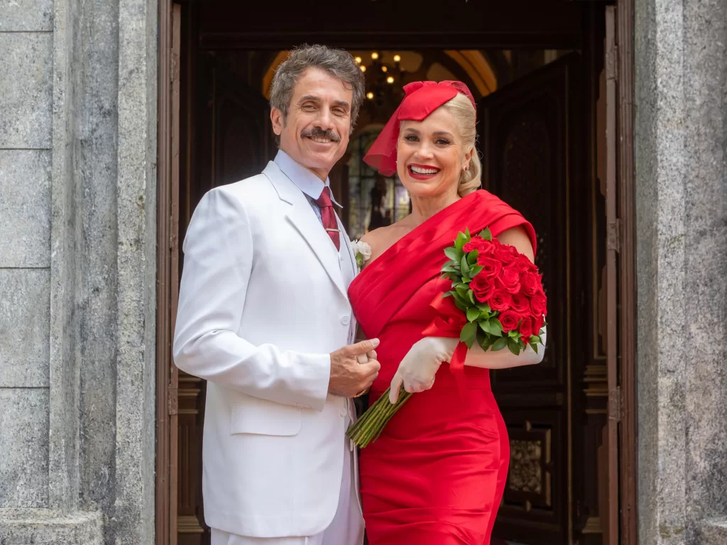 Ernesto e Sandra na porta da igreja