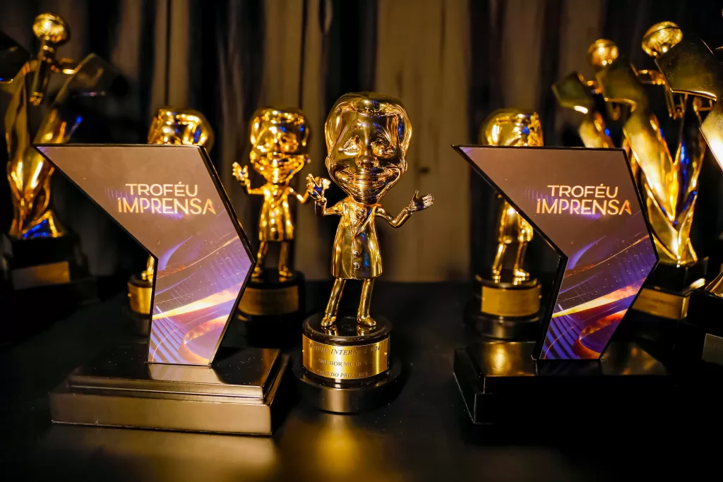 Estatuetas do Troféu imprensa e internet