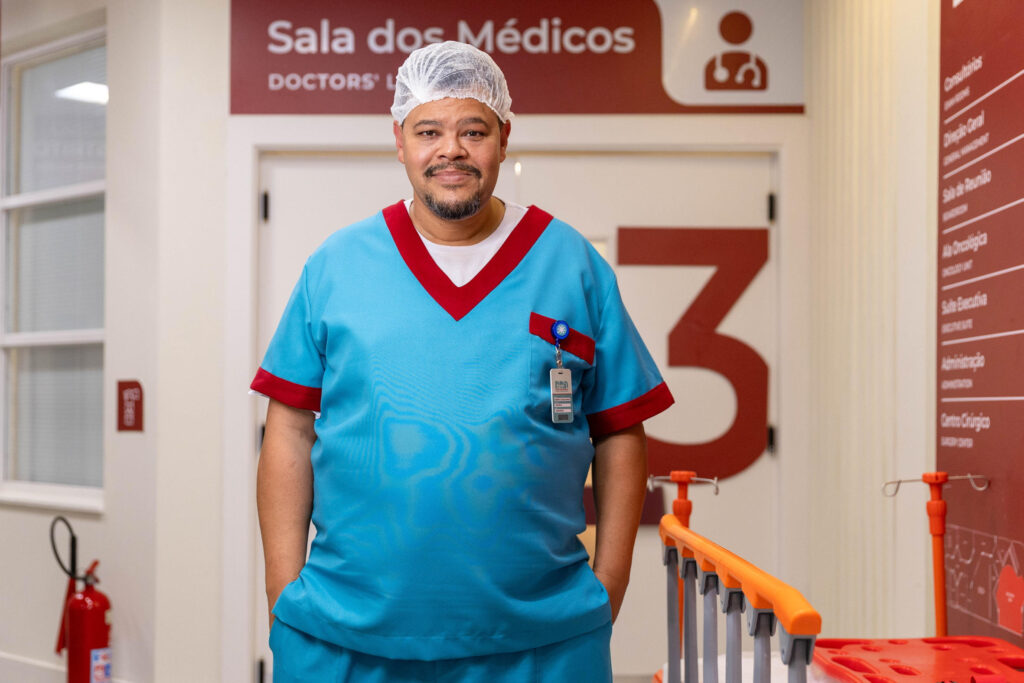 Babu Santana chega a ‘Por Você’ como Betinho, novo técnico de enfermagem do Hospital & Maternidade Luz